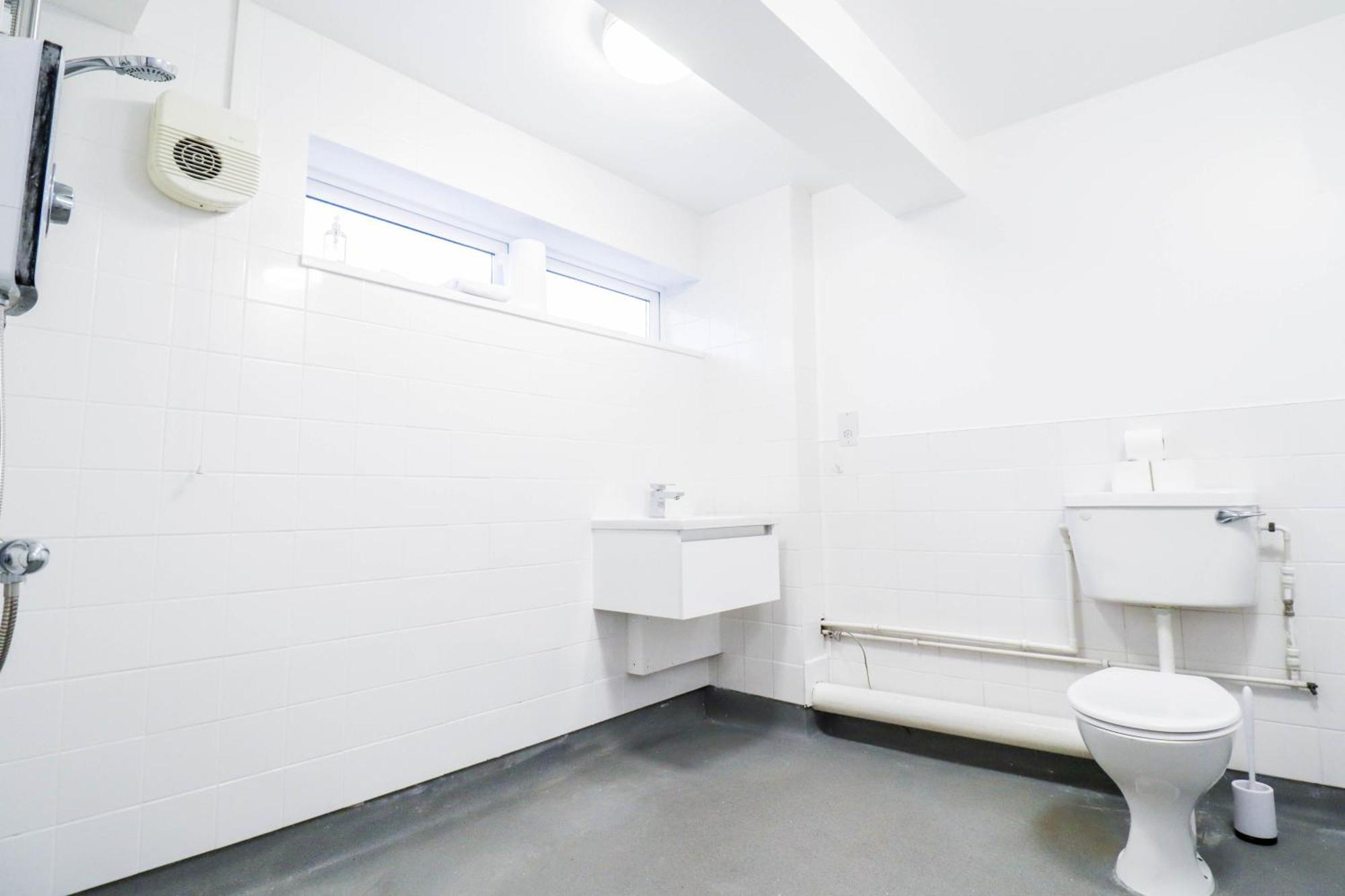 Bright And Spacious Contractor House L Parking! Borehamwood Exterior photo