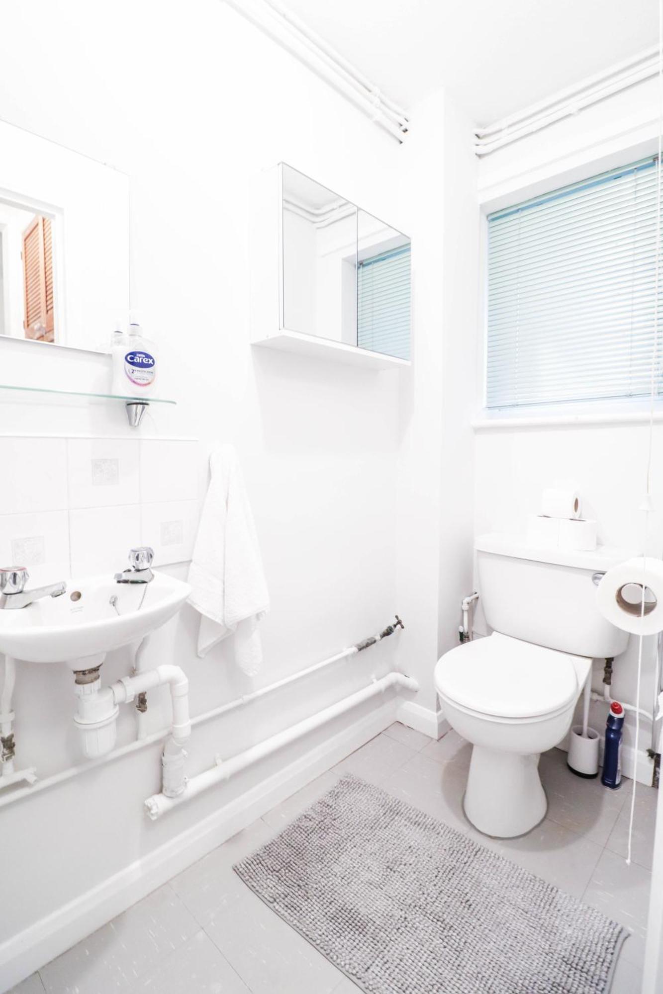 Bright And Spacious Contractor House L Parking! Borehamwood Exterior photo